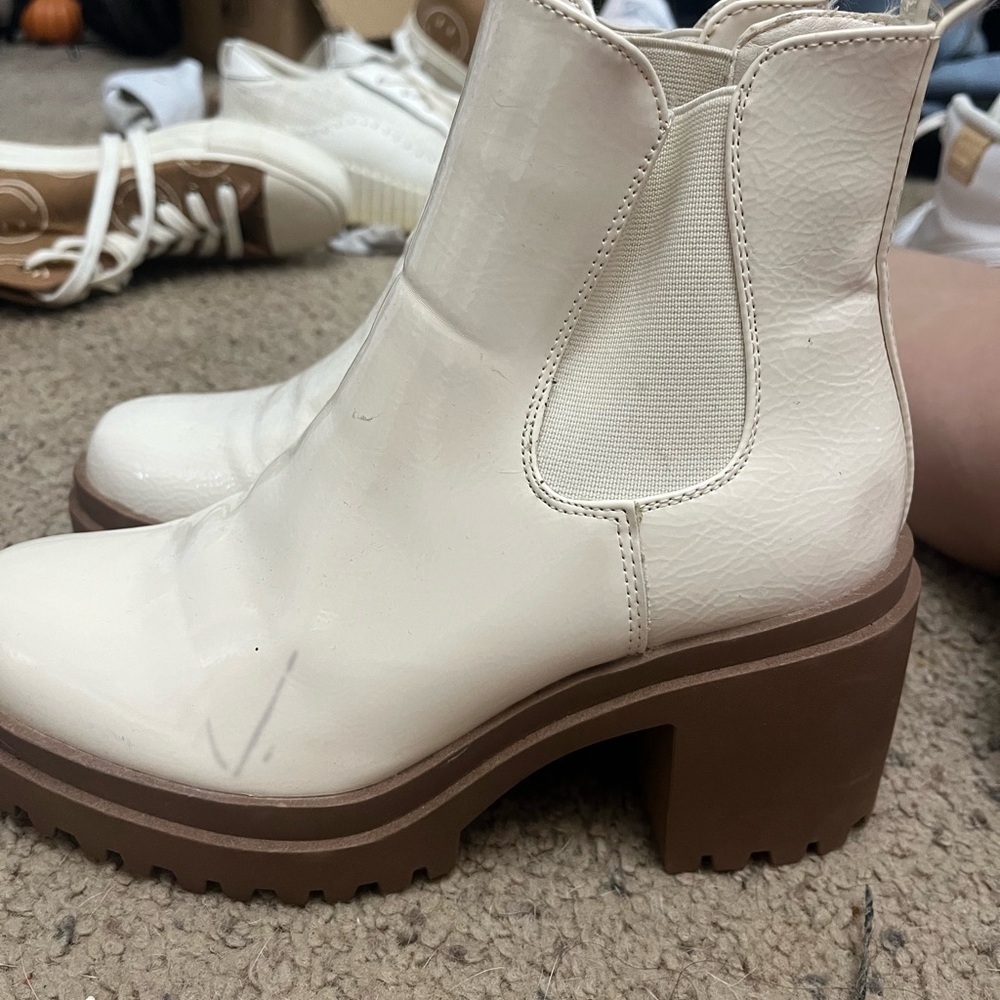 Diba Cream Ankle Boots with Chunky Heel